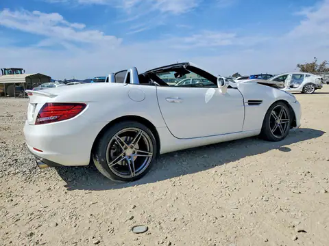 WDDPK3JA4HF139872 — 2017 Mercedes-Benz SLC, фото 3 с аукциона Copart 13.10.2026, Передняя часть