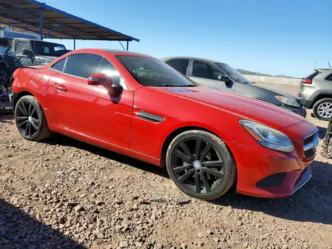 2017 Mercedes-Benz SLC VIN WDDPK3JA8HF137641 фото 4