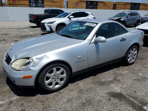 WDBKK47FXYF155554 — 2000 Mercedes-Benz SLK, Передняя часть (Front End), фото до ремонта