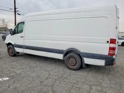 2011 MERCEDES-BENZ SPRINTER VIN WD3PE8CB4B5568263 фото 2