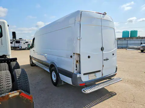 WD3PE8DE4E5831672 — 2014 Mercedes-Benz Sprinter, фото 2 с аукциона Copart 17.09.2026, Естественный износ