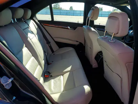 2010 Mercedes-Benz C 300 4Matic VIN WDDGF8BB2AF463353 фото 10