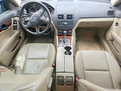 2011 Mercedes-Benz C 300 VIN WDDGF5EB8BF632187 фото 8