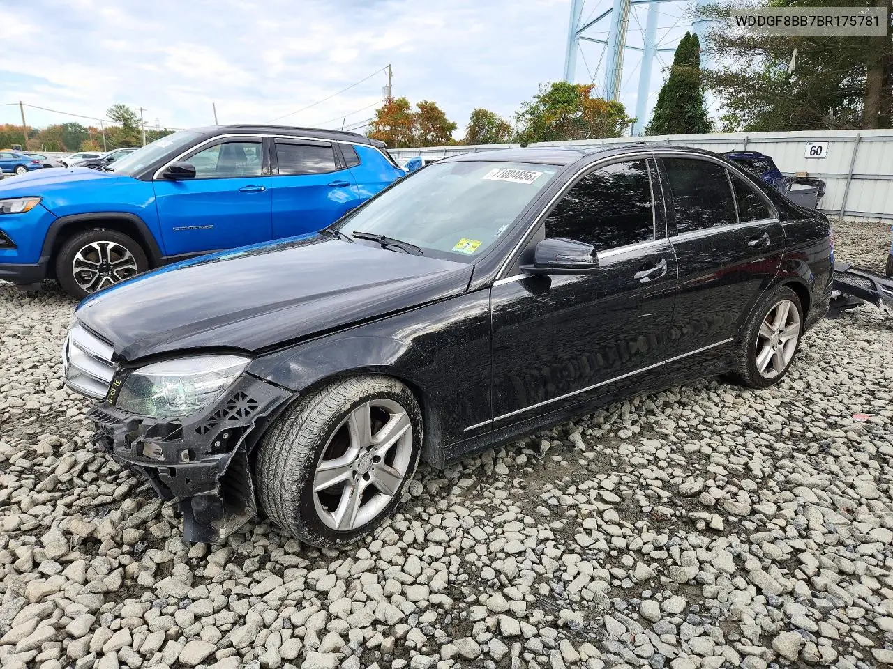 WDDGF8BB7BR175781 Mercedes C-Klasse 2011 — повреждение Передняя часть, фото до ремонта
