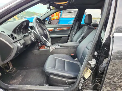 WDDGF8BB7BR175781 — 2011 Mercedes C-Klasse, фото 7 с аукциона Copart, Передняя часть