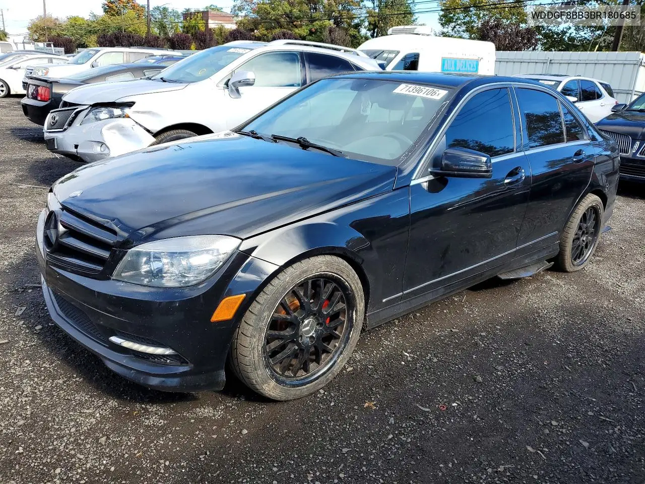 2011 Mercedes-Benz C 300 4Matic VIN WDDGF8BB3BR180685 фото 1