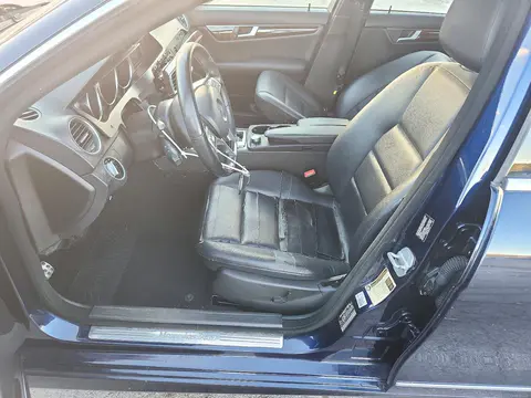 2012 Mercedes-Benz C 300 4Matic VIN WDDGF8BB7CR197846 фото 7