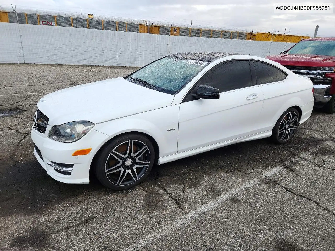 2013 Mercedes-Benz C 250 VIN WDDGJ4HB0DF955981 фото 1
