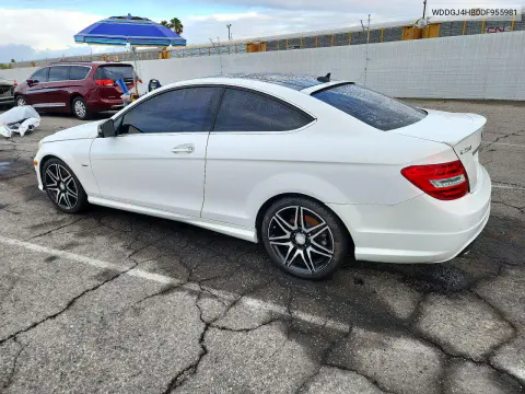 2013 Mercedes-Benz C 250 VIN WDDGJ4HB0DF955981 фото 2