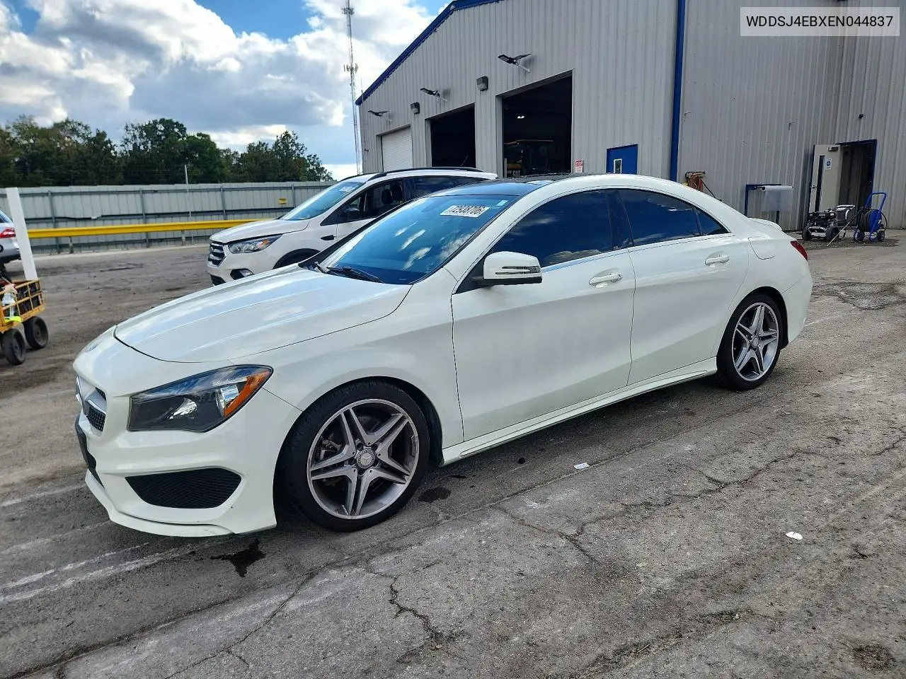 2014 Mercedes-Benz Cla 250 VIN WDDSJ4EBXEN044837 фото 1