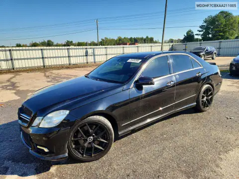 WDDHF7CBXAA211005 — 2010 Mercedes E-Klasse, Задняя часть, фото до ремонта