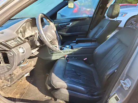 2011 Mercedes-Benz E 550 4Matic VIN WDDHF9AB7BA298958 фото 7