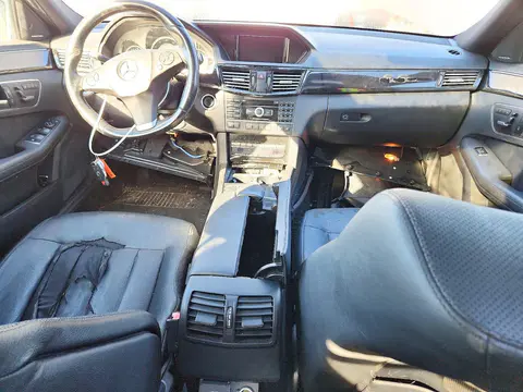 2011 Mercedes-Benz E 550 4Matic VIN WDDHF9AB7BA298958 фото 8