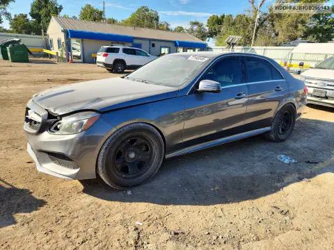 WDDHF8JB1GB296943 — 2016 Mercedes E-Klasse, Передняя часть, фото до ремонта