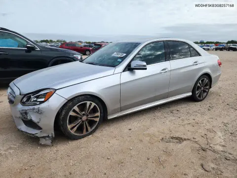 WDDHF5KB3GB257168 — 2016 Mercedes E-Klasse, Передняя часть, фото до ремонта