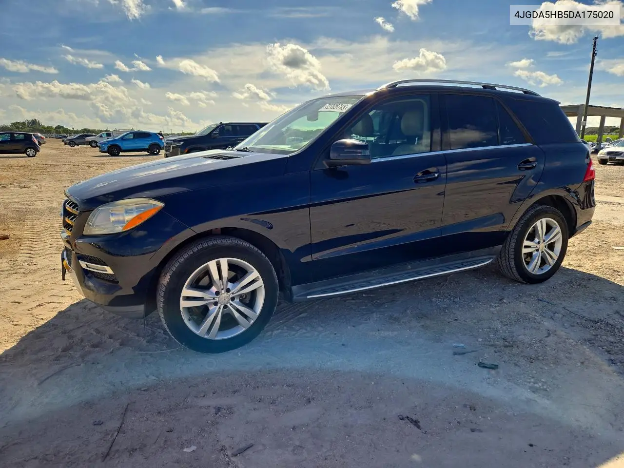 2013 Mercedes-Benz Ml 350 4Matic VIN 4JGDA5HB5DA175020 фото 1
