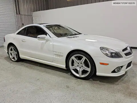 WDBSK71F29F152370 — 2009 Mercedes SL-Klasse, фото 4 с аукциона Copart 15.10.2026, Подтопление