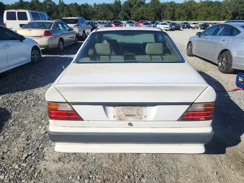 WDBEA51D1MB330692 — 1991 Mercedes, фото 6 с аукциона Copart 15.10.2026, Механические повреждения