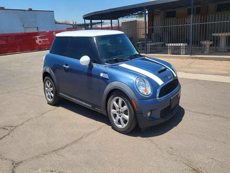 2010 MINI COOPER VIN WMWMF7C59ATZ72838 фото 1