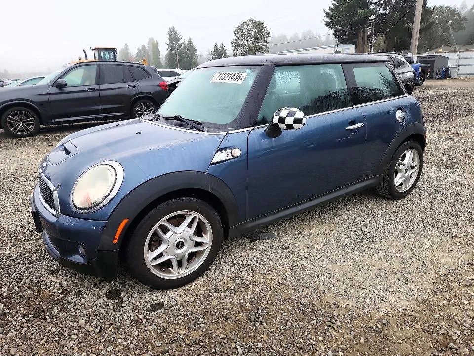 2010 MINI COOPER VIN WMWMF7C51ATZ70503 фото 1