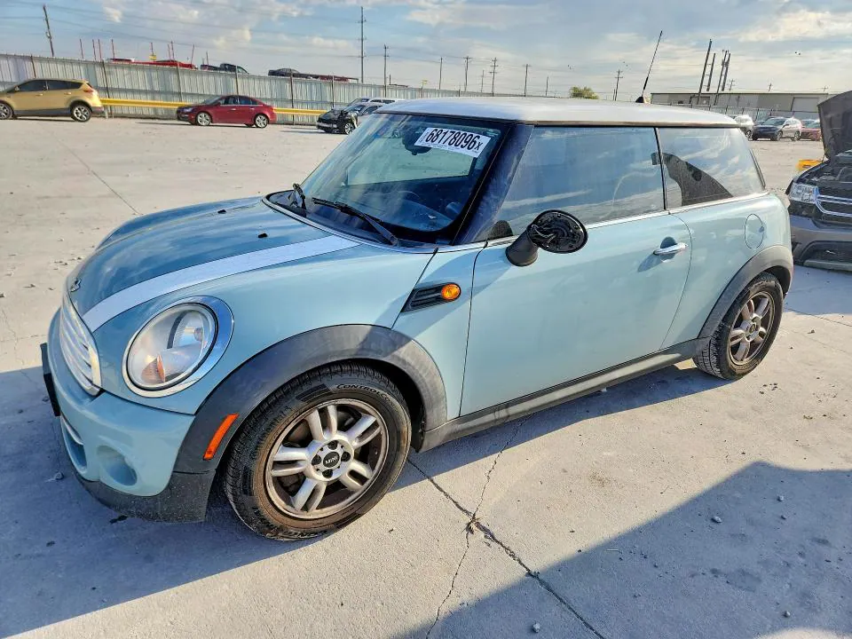 2013 MINI COOPER VIN WMWSU3C50DT687682 фото 1