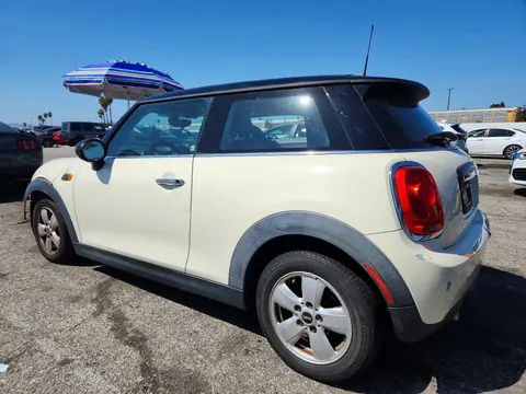 2016 Mini Cooper VIN WMWXP5C52G2D14777 фото 2