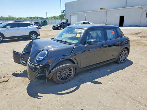 WMW53GD08T2X96938 — 2026 MINI Cooper, Передняя часть (Front End), фото до ремонта