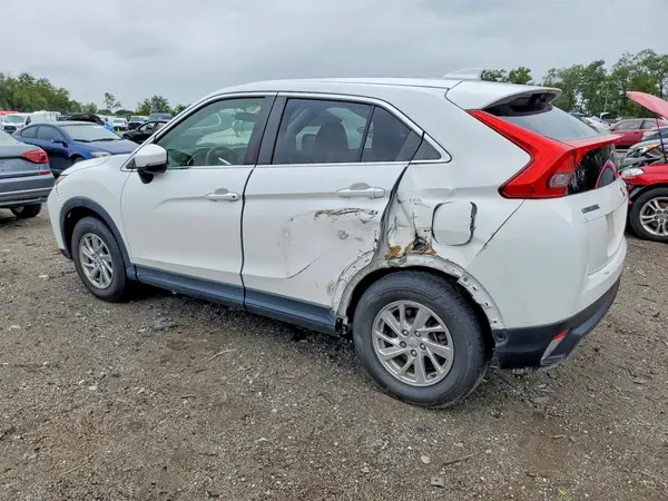 JA4AS3AA4JZ065738 — 2018 Mitsubishi Eclipse Cross, фото 2 с аукциона Copart, Боковая часть