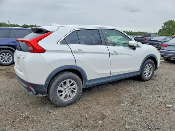JA4AS3AA4JZ065738 — 2018 Mitsubishi Eclipse Cross, фото 3 с аукциона Copart, Боковая часть