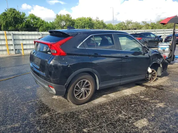 2020 MITSUBISHI ECLIPSE CROSS VIN JA4AT3AA7LZ025184 фото 3