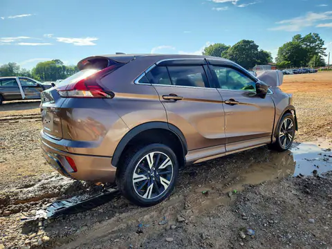 JA4ATWAA5RZ012086 — 2024 Mitsubishi Eclipse Cross, фото 3 с аукциона Copart 30.09.2026, Передняя часть