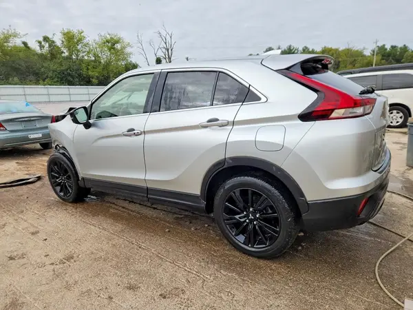 JA4ATVAAXRZ035518 — 2024 Mitsubishi Eclipse Cross, фото 2 с аукциона Copart, Передняя часть