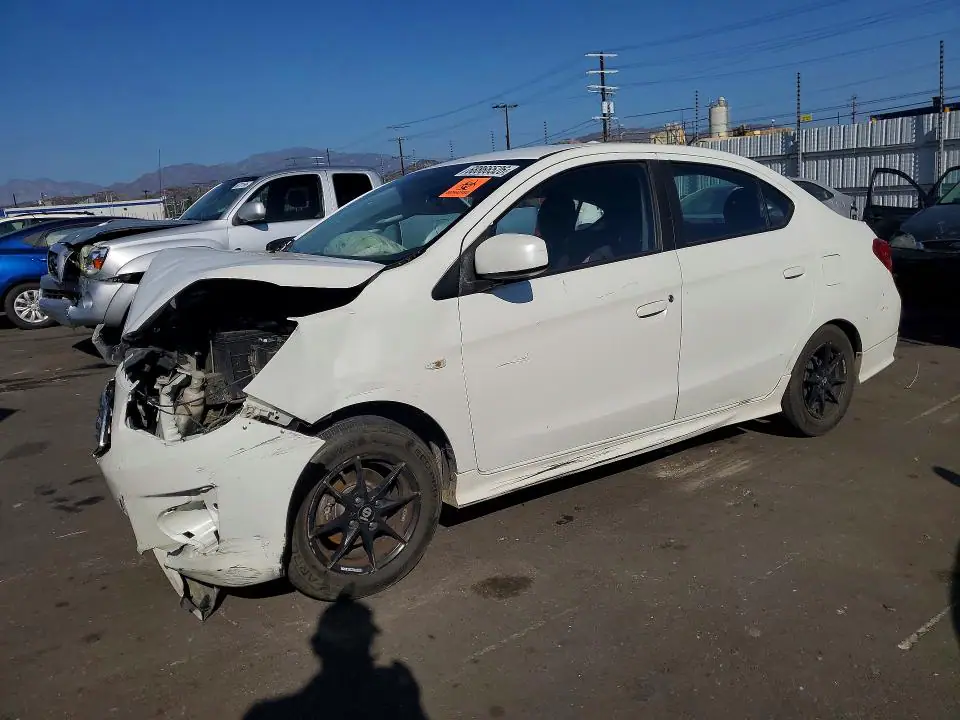 ML32F3FJ4HHF08175 Mitsubishi Mirage 2017 — повреждение Передняя часть, фото до ремонта