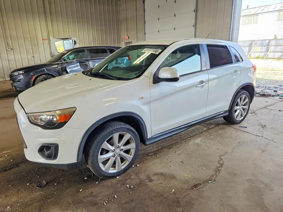 2015 MITSUBISHI OUTLANDER SPORT VIN 4A4AP3AW5FE051826 фото 1