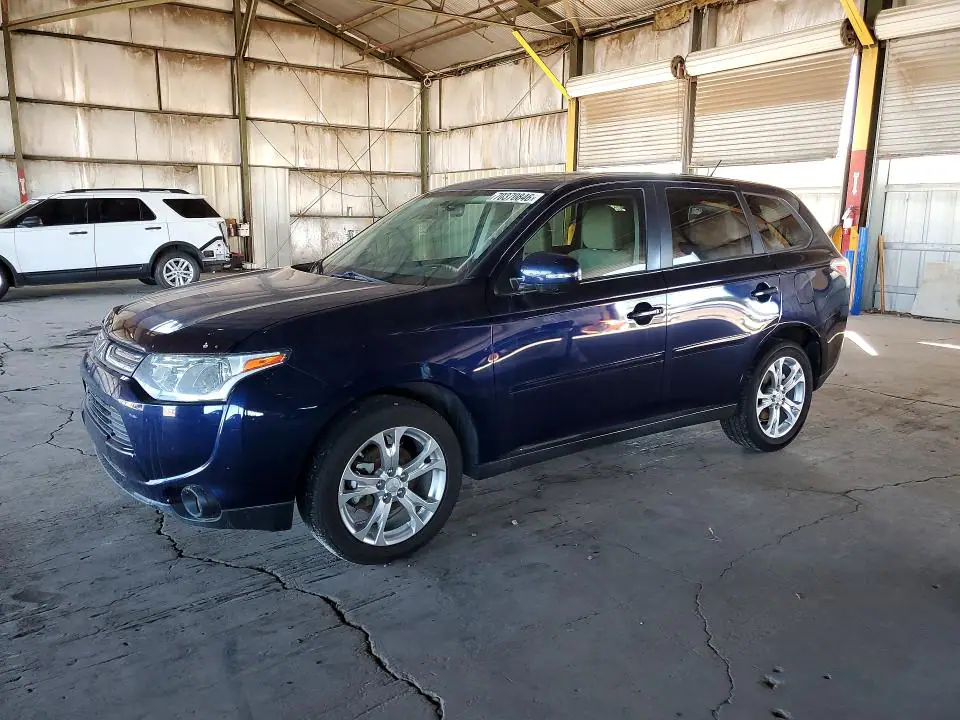 JA4AD3A34EZ014712 Mitsubishi Outlander 2014 — повреждение Мелкие вмятины и царапины, фото до ремонта