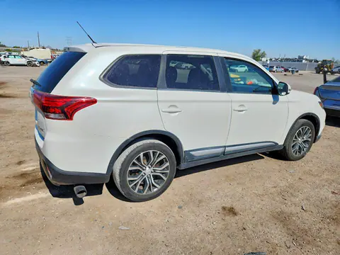 2016 Mitsubishi Outlander VIN JA4AD3A30GZ013205 фото 3