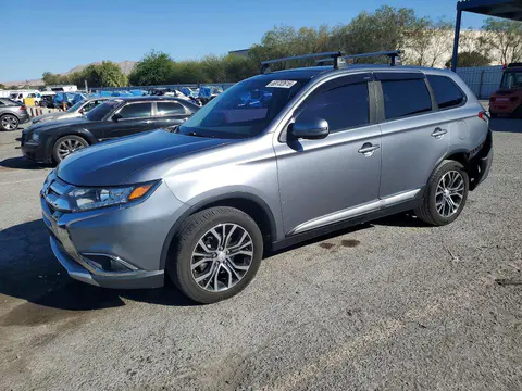 JA4AD3A38GZ044668 — 2016 Mitsubishi Outlander, Задняя часть (Rear End), фото до ремонта
