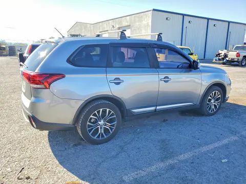 2016 Mitsubishi Outlander VIN JA4AD3A38GZ044668 фото 3