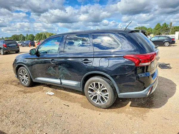 JA4AD3A3XGZ003586 — 2016 Mitsubishi Outlander, фото 2 с аукциона Copart, Передняя часть