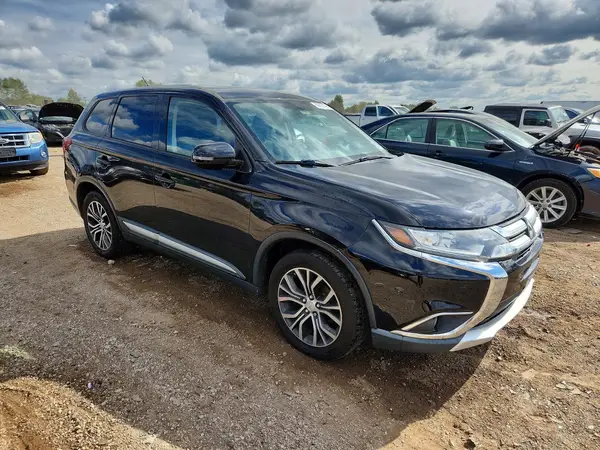 JA4AD3A3XGZ003586 — 2016 Mitsubishi Outlander, фото 4 с аукциона Copart, Передняя часть