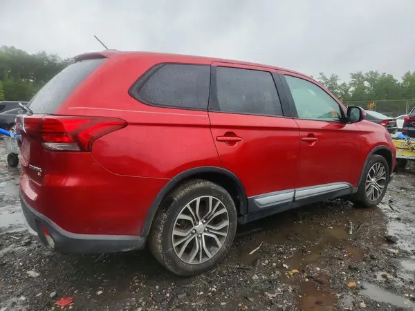 JA4AD3A33GZ013800 — 2016 Mitsubishi Outlander, фото 3 с аукциона Copart, Мелкие вмятины и царапины