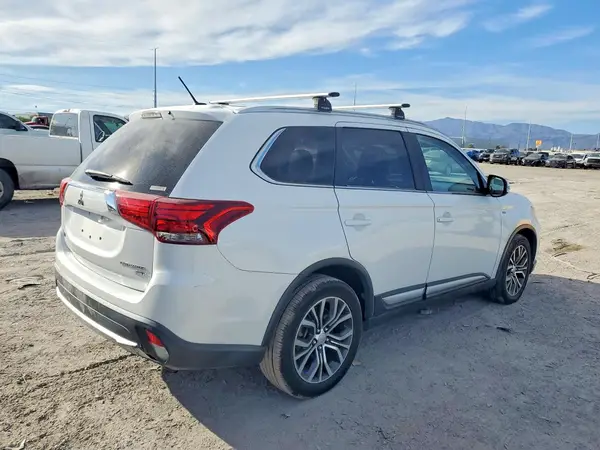 JA4JZ4AXXGZ044987 — 2016 Mitsubishi Outlander, фото 3 с аукциона Copart, Передняя часть