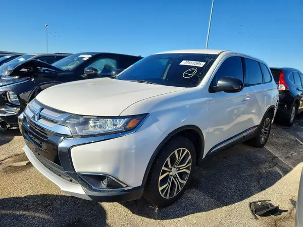 JA4AZ3A38GZ041142 — 2016 Mitsubishi Outlander, Боковая часть (Side), фото до ремонта