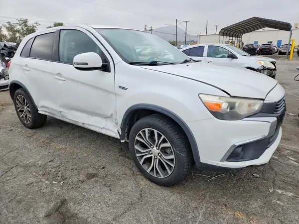 JA4AR3AU4HZ042931 — 2017 Mitsubishi Outlander, фото 4 с аукциона Copart, Боковая часть