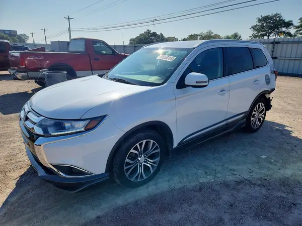 JA4AZ3A36HZ049788 — 2017 Mitsubishi Outlander, Задняя часть (Rear End), фото до ремонта