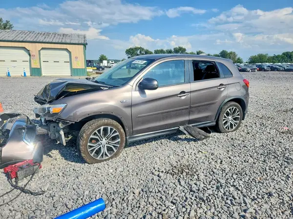 JA4AR3AU7HZ006604 — 2017 Mitsubishi Outlander, Передняя часть (Front End), фото до ремонта