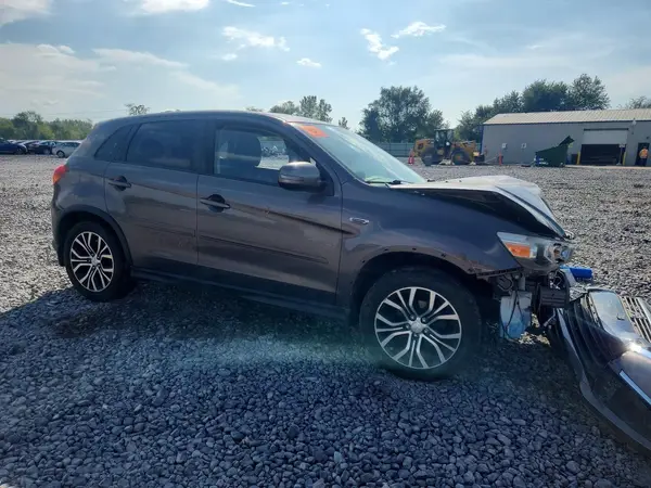 JA4AR3AU7HZ006604 — 2017 Mitsubishi Outlander, фото 4 с аукциона Copart, Передняя часть