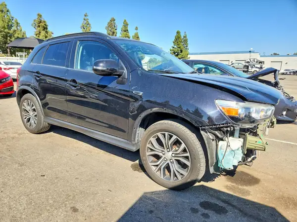 JA4AP4AW5HZ048539 — 2017 Mitsubishi Outlander, фото 4 с аукциона Copart, Передняя часть