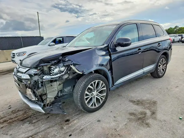 JA4AD3A36HZ061017 — 2017 Mitsubishi Outlander, Передняя часть (Front End), фото до ремонта