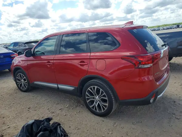 JA4AD3A34HZ053143 — 2017 Mitsubishi Outlander, фото 2 с аукциона Copart, Град